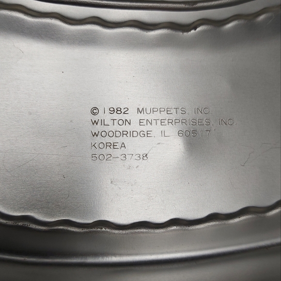 1982 Vintage Cookie Monster Cake Pan - Picture 3 of 3